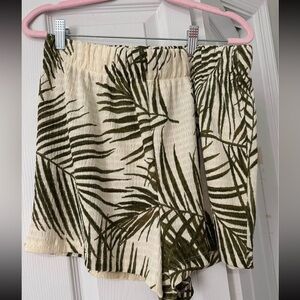 H+M H&M Palm Tree Shorts Medium M